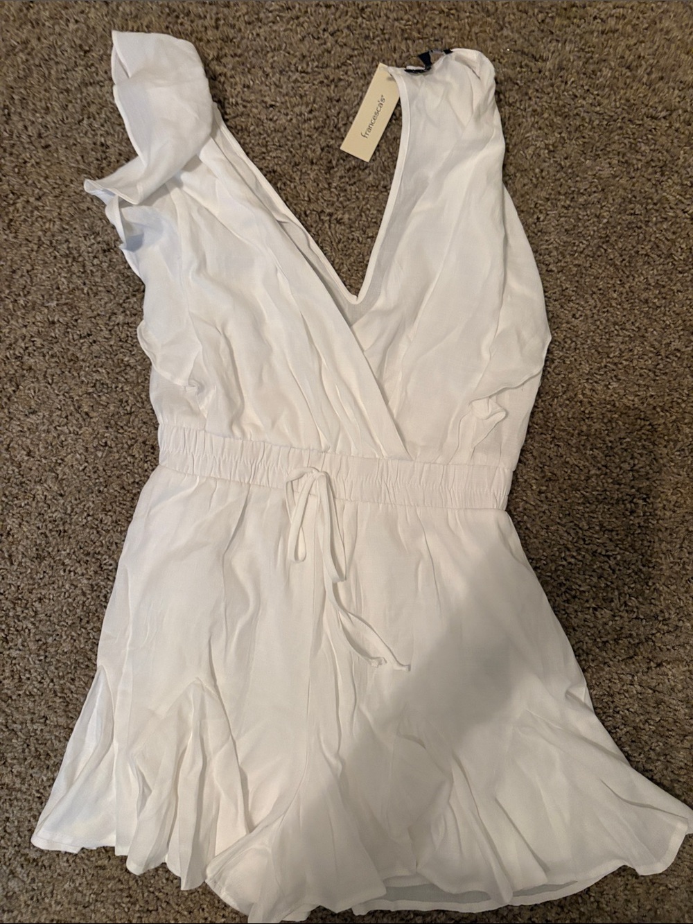 Francesca's Collections White V-Neck Sleeveless Romper